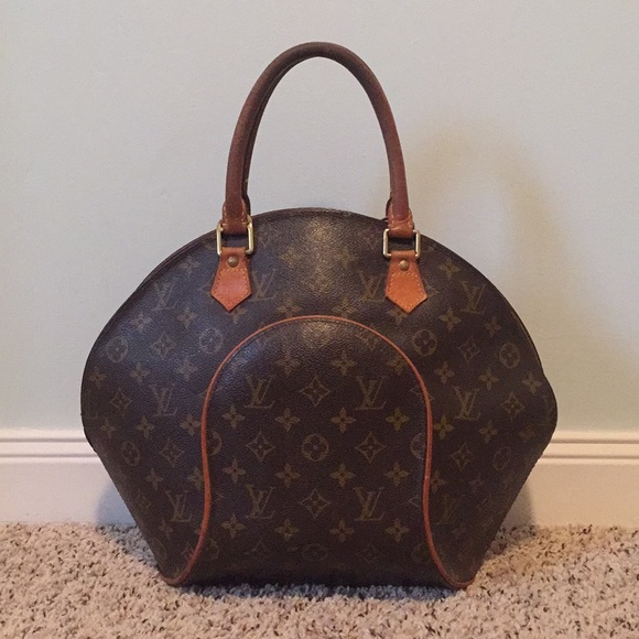 Louis Vuitton Handbags - LV ellipse MM
